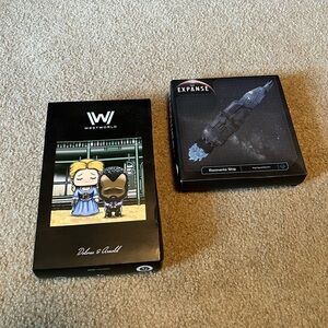 NIB Westworld and‎ the Expanse set of 2 collectibles